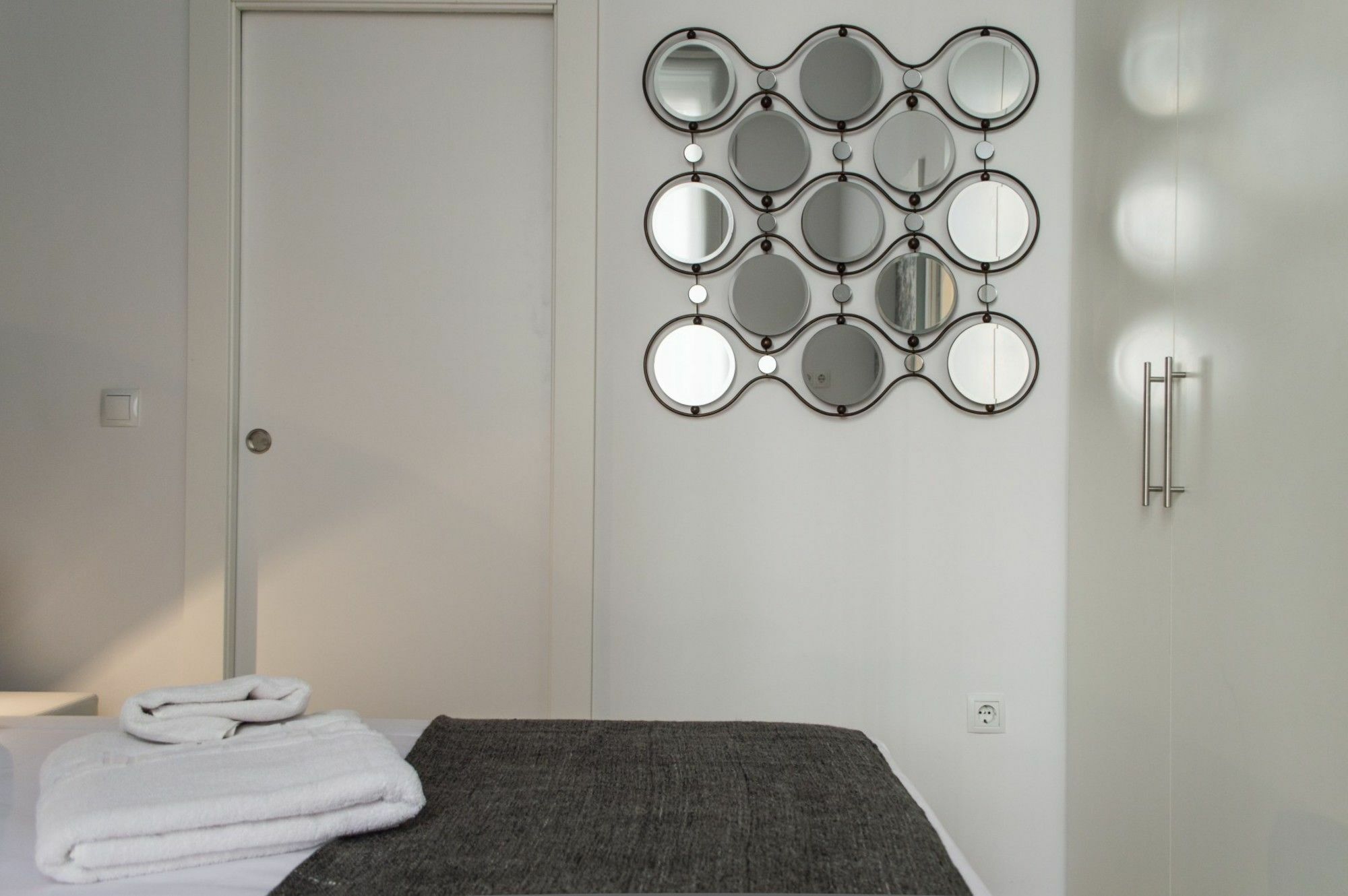 Moderno Diseno Centro Sol 5 Apartment *